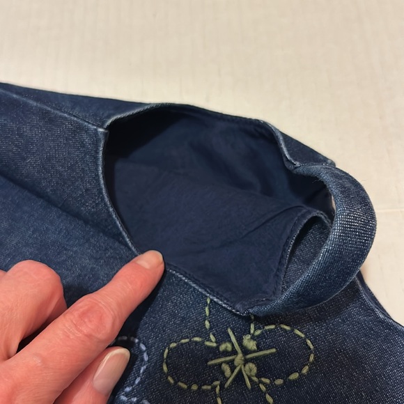 Baby Gap Y2K Floral Embroidered Denim Jumper size 12-18 months - Picture 11 of 15